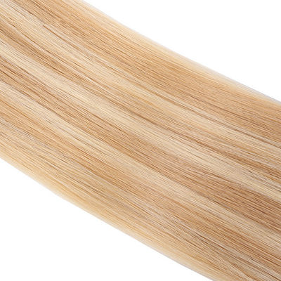 Estensioni di capelli umani ondulati di colore giallo Aspetto naturale