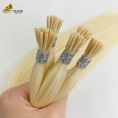 Le estensioni di capelli a base di cheratina di Indian Remy sono personalizzate.